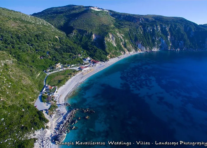 Regina * Kondoyenádha